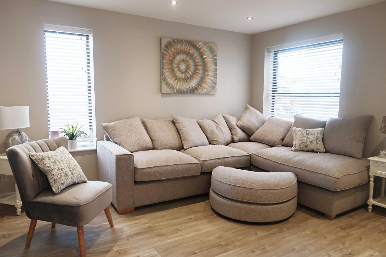 3 The Mews Montpellier Villa เชลเทนแฮม ภายนอก รูปภาพ